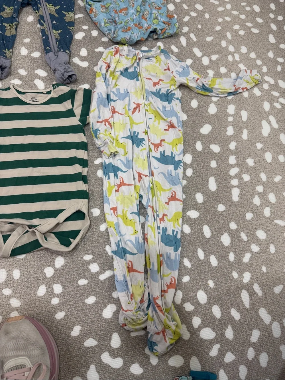Lot of 6 bamboo footies magnetic me toy story onesie baby toddler boy zippy